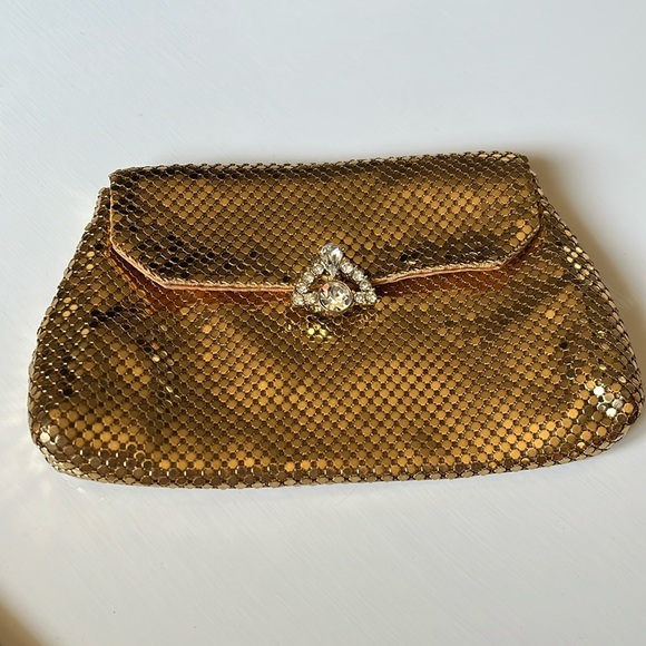 Vintage Whiting & Davis Gold Chainmail Clutch Rhinestone Clasp - Picture 4 of 15